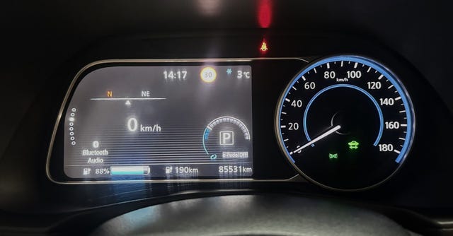 2018 NISSAN LEAF - 13