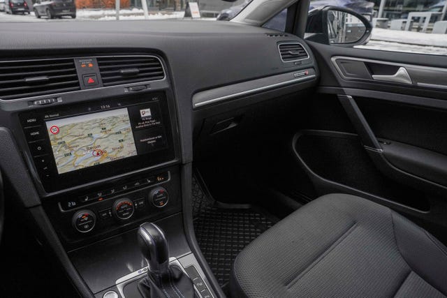 2019 VOLKSWAGEN GOLF - 10