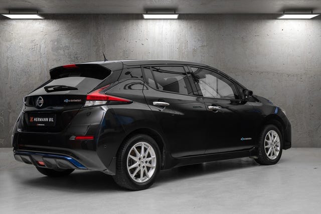 SJNFAAZE1U0028796 2018 NISSAN LEAF-5