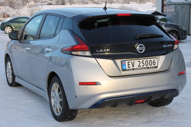 SJNFAAZE1U0030163 2018 NISSAN LEAF-5