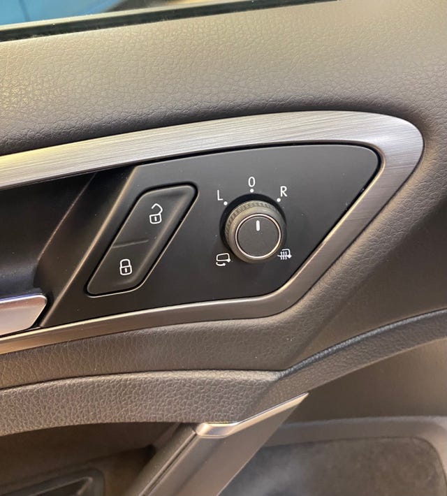 2018 VOLKSWAGEN GOLF - 12