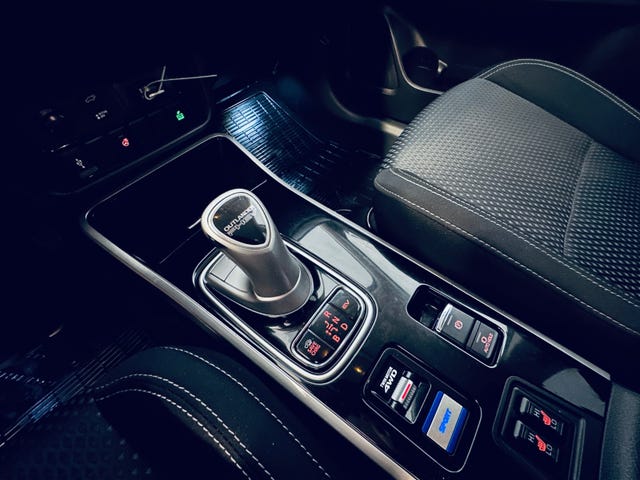 2020 MITSUBISHI OUTLANDER - 24