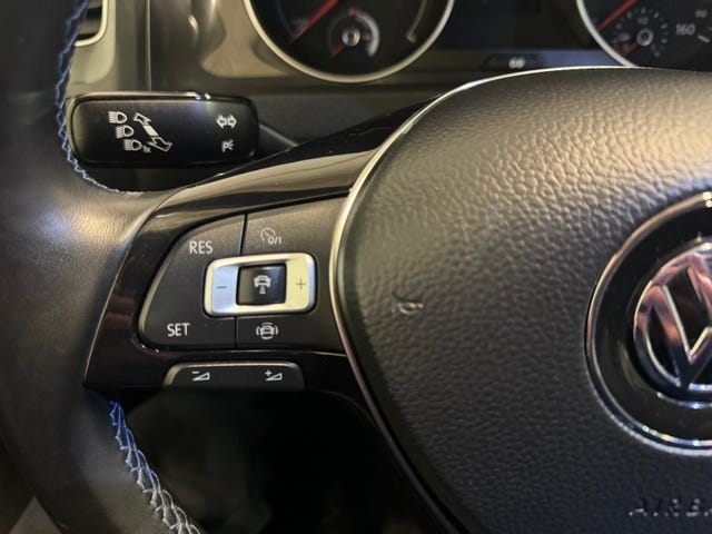 2019 VOLKSWAGEN GOLF - 9