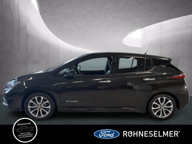 SJNFAAZE1U0022598 2018 NISSAN LEAF-2