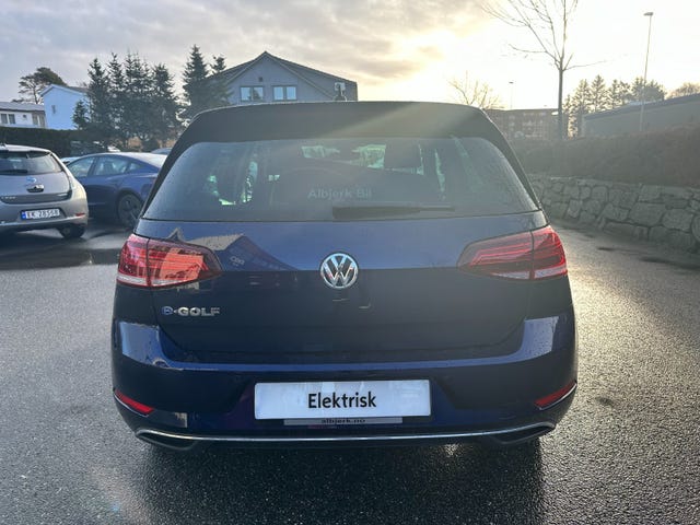 WVWZZZAUZJW900869 2018 VOLKSWAGEN GOLF-3