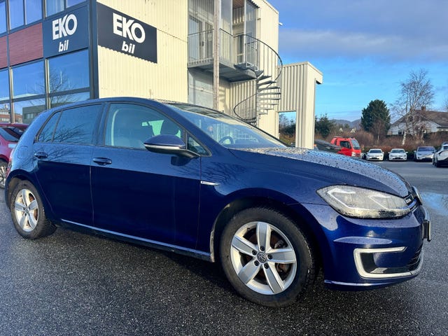 WVWZZZAUZJW900869 2018 VOLKSWAGEN GOLF-2