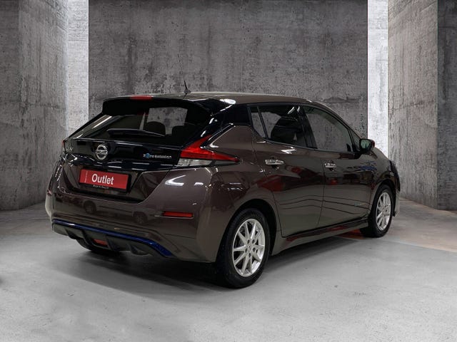 SJNFAAZE1U0030476 2018 NISSAN LEAF-3