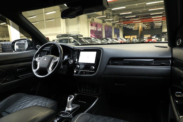 2020 MITSUBISHI OUTLANDER - 13