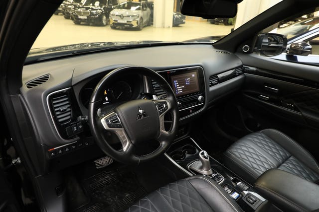 2020 MITSUBISHI OUTLANDER - 26