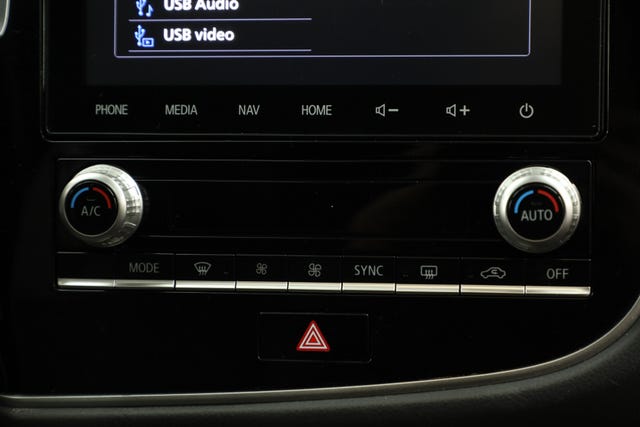 2020 MITSUBISHI OUTLANDER - 19