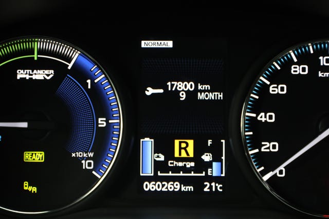 2020 MITSUBISHI OUTLANDER - 38
