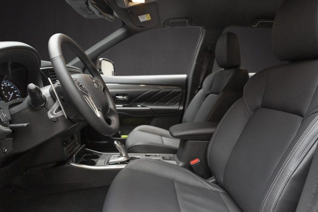 2020 MITSUBISHI OUTLANDER - 13