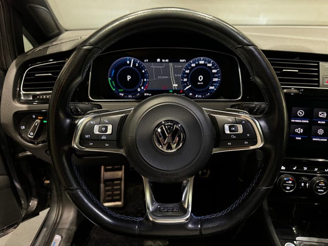 2018 VOLKSWAGEN GOLF - 16