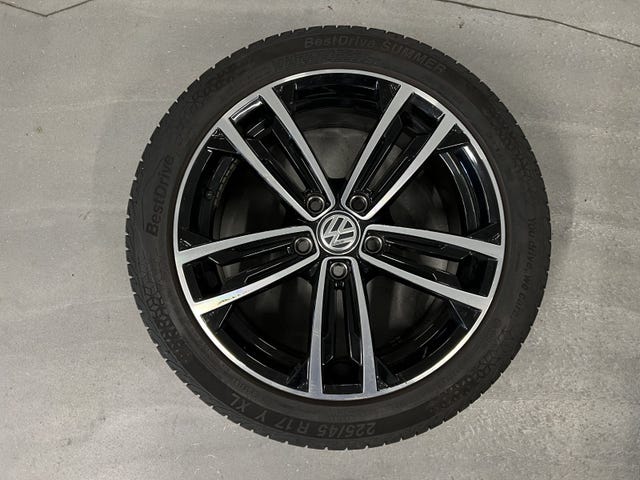 2018 VOLKSWAGEN GOLF - 8