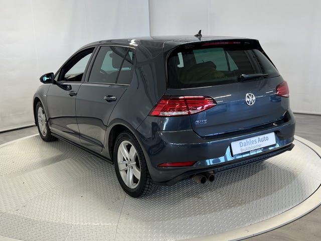 WVWZZZAUZJW803889 2018 VOLKSWAGEN GOLF-3