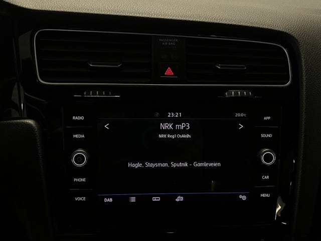 2018 VOLKSWAGEN GOLF - 25