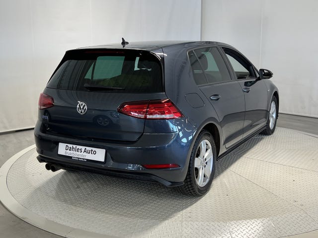WVWZZZAUZJW803889 2018 VOLKSWAGEN GOLF-2