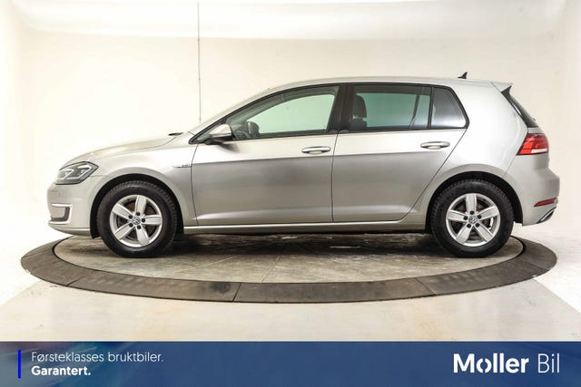 WVWZZZAUZJ8904669 2018 VOLKSWAGEN GOLF-1
