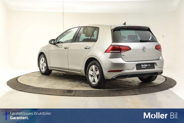 WVWZZZAUZJ8904669 2018 VOLKSWAGEN GOLF-2