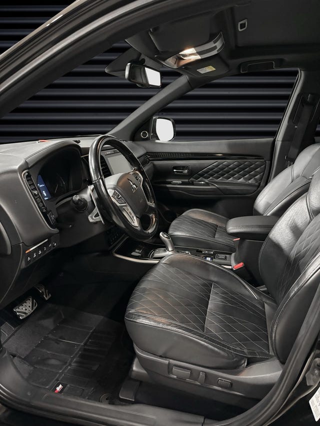 2020 MITSUBISHI OUTLANDER - 13
