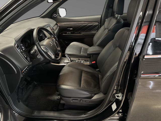 2020 MITSUBISHI OUTLANDER - 12