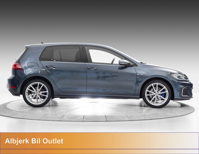 WVWZZZAUZJW803675 2018 VOLKSWAGEN GOLF-5