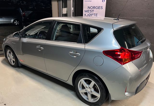 2013 TOYOTA AURIS - 9