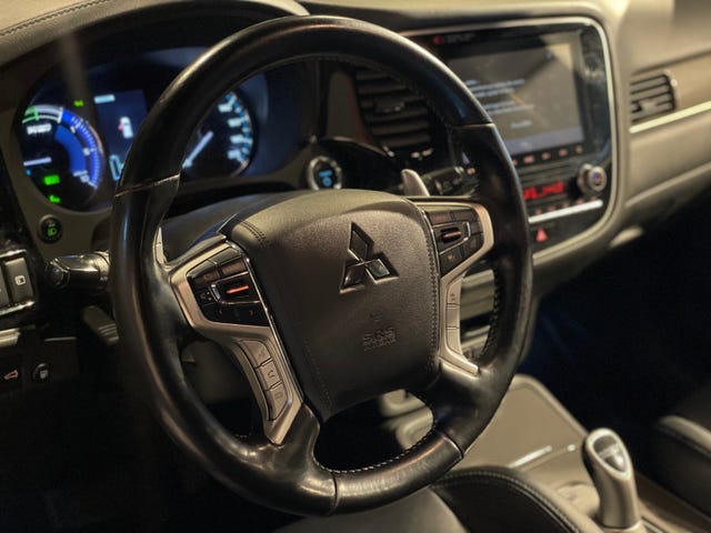 2020 MITSUBISHI OUTLANDER - 13