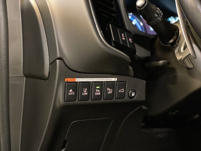 2020 MITSUBISHI OUTLANDER - 10