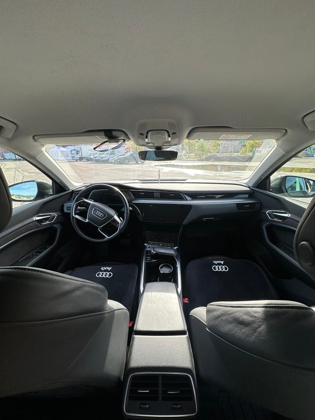 2021 AUDI E-TRON - 9