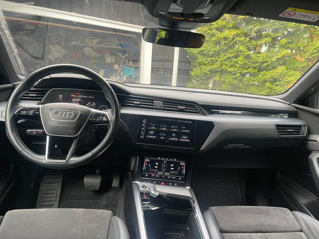 2021 AUDI E-TRON - 23