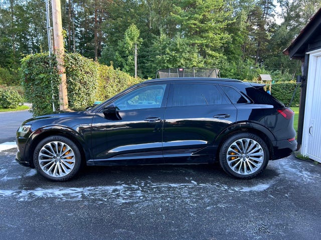 WAUZZZGE1LB020833 2020 AUDI E-TRON-0