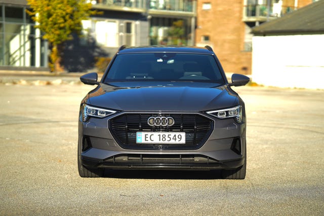 WAUZZZGE8MB023374 2021 AUDI E-TRON-1