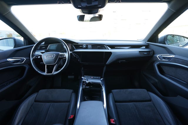 2021 AUDI E-TRON - 10