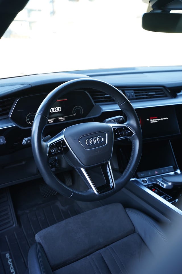 2021 AUDI E-TRON - 9