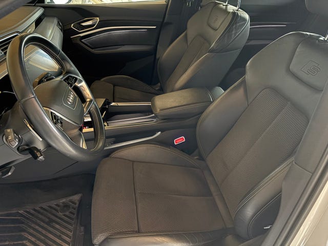 2021 AUDI E-TRON - 11