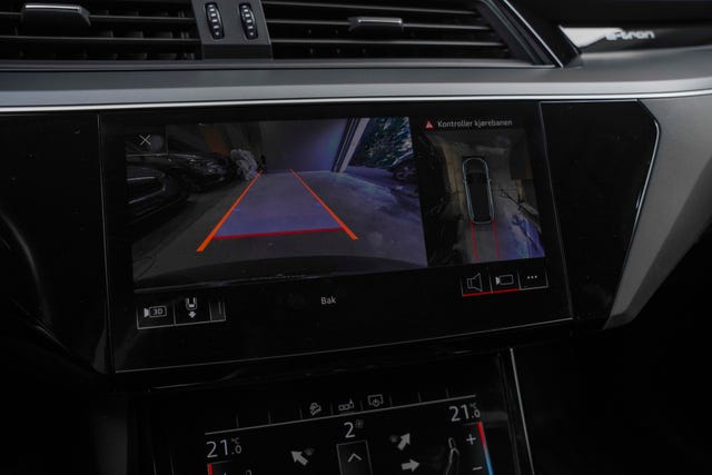 2020 AUDI E-TRON - 26