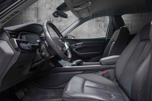 2020 AUDI E-TRON - 12