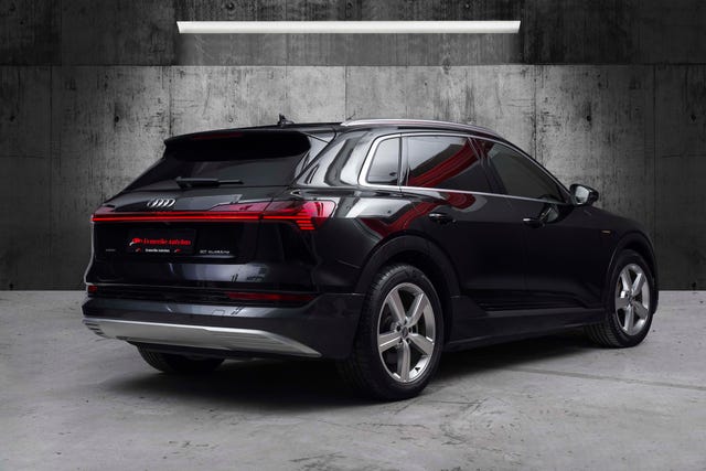 WAUZZZGE7LB035210 2020 AUDI E-TRON-4