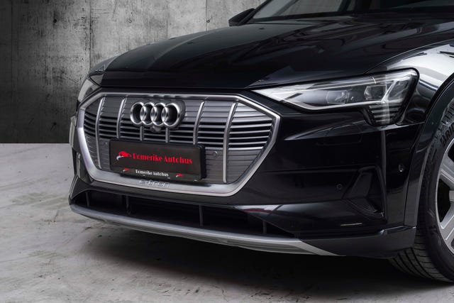 WAUZZZGE7LB035210 2020 AUDI E-TRON-1