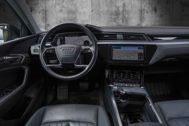 2020 AUDI E-TRON - 15