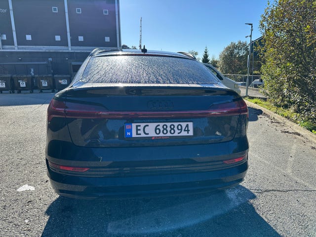 WAUZZZGE1MB041408 2021 AUDI E-TRON-4