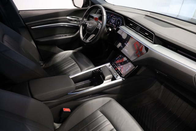 2021 AUDI E-TRON - 10