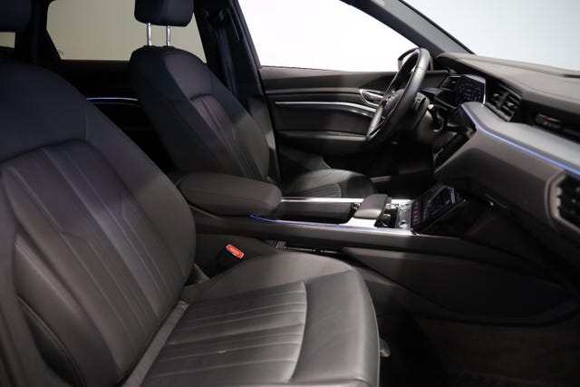 2021 AUDI E-TRON - 11