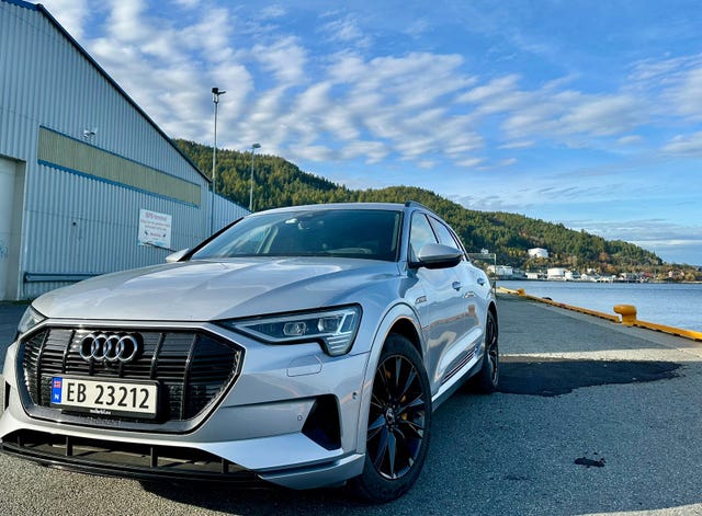2020 AUDI E-TRON - 9