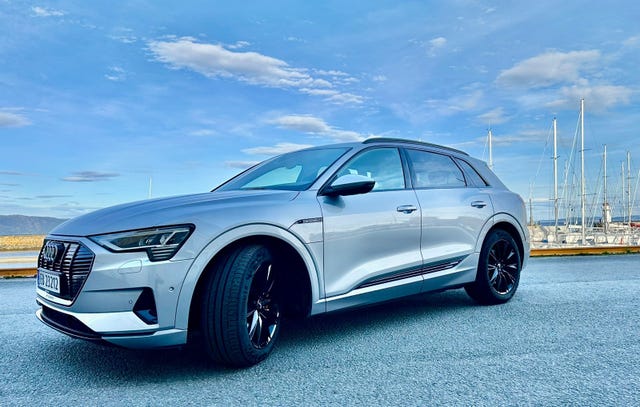WAUZZZGE9LB018313 2020 AUDI E-TRON-0