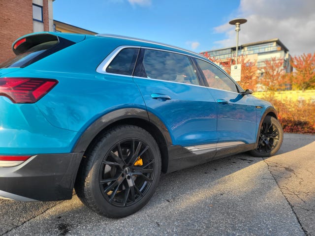 2020 AUDI E-TRON - 38