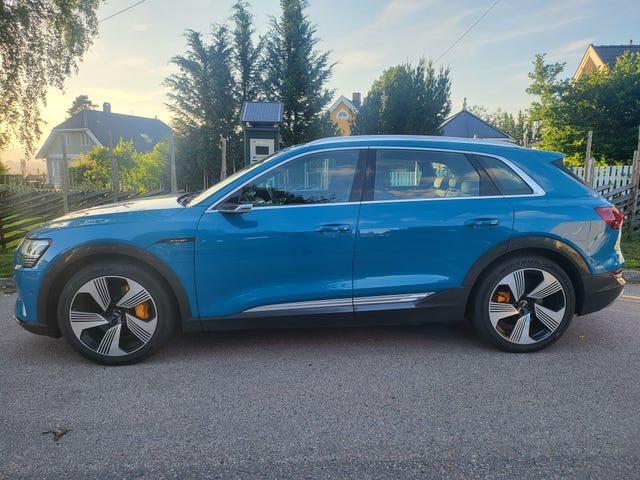 2020 AUDI E-TRON - 57