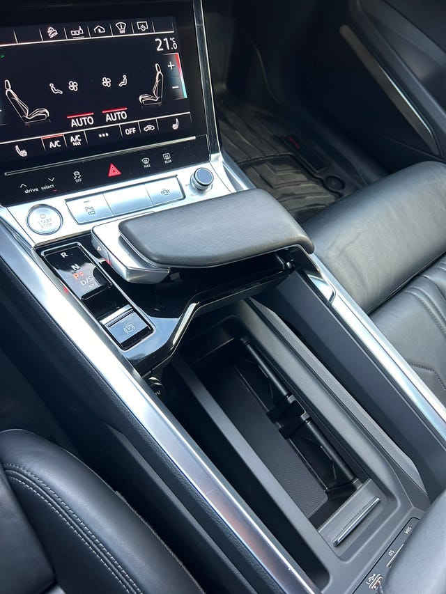 2020 AUDI E-TRON - 34