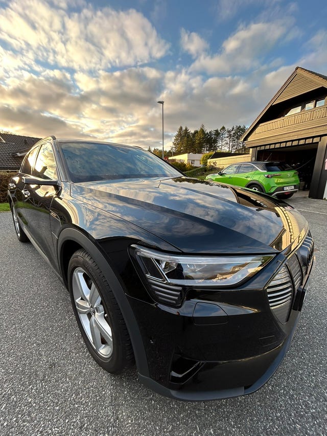 2020 AUDI E-TRON - 9